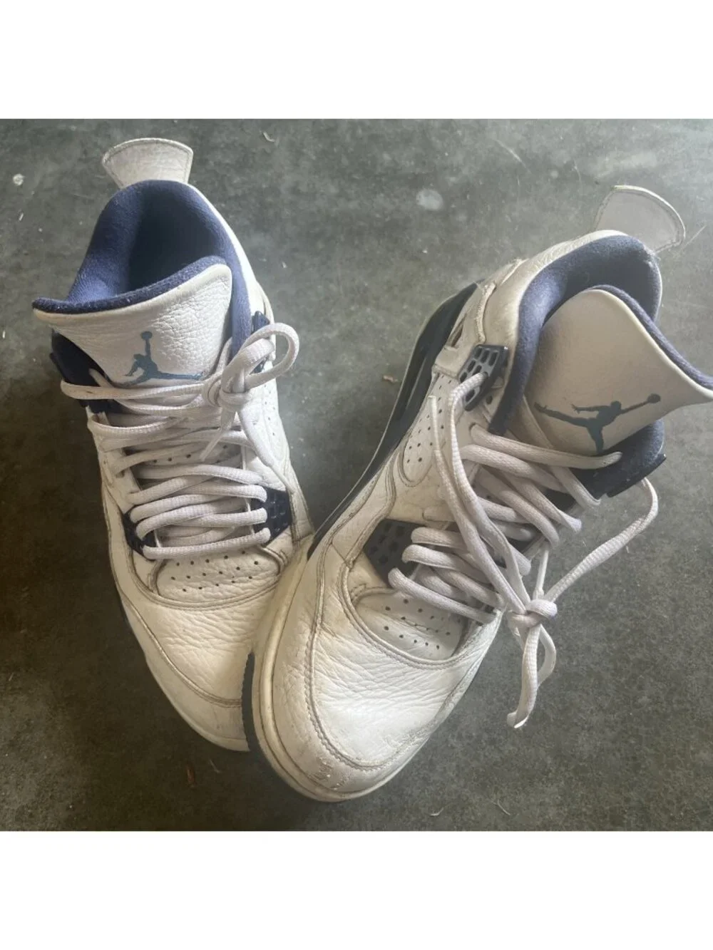Air Jordan 4 Sz 8.5 white leather with blue jordan